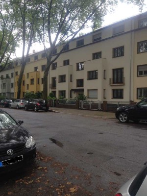 Schöne, geräumige 3-Zimmer-Wohnung mit Balkon und Einbauküche in Mannheim Lindenhof