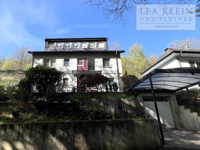 Wohnen am Waldrand: Charmantes Einfamilienhaus in Freudenberg – zentral und naturnah