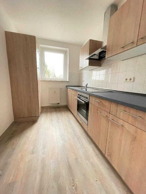 Moderne 3-Raum-Wohnung mit Einbauküche!