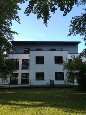 Exklusive, schöne 2,5 Zimmer-Dachgeschosswohnung mit Dachterrasse  und Einbauküche in Dachau