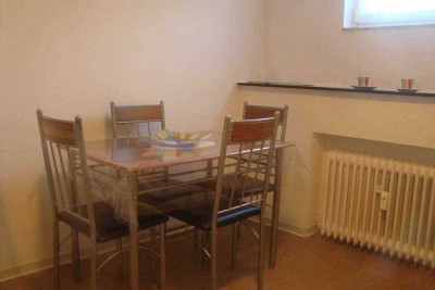 Wohnung mit zwei Schlafzimmern eingerichtet