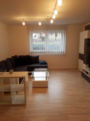 Gemütliche, gut ausgestattete Wohnung in Schwandorf-Dachelhofen, neue Fußböden und frisch gestrichen