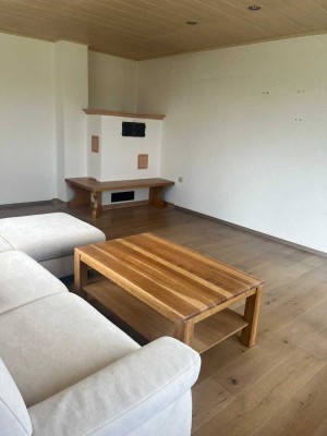 Großzügige 3-Zimmer-Wohnung mit Balkon und Garage in Neunburg vorm Wald