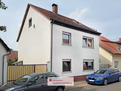 Charmantes Sanierungsobjekt mit Scheune und Garten in zentraler Lage von Hockenheim