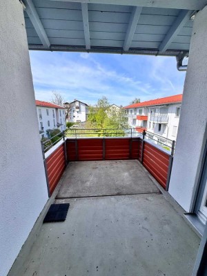 Sehr ruhige 1min S-Bahn Dachterrassenwohnung mit EBK
