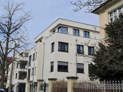 Exklusives Penthouse, 3-R-Whg., Kamin, EBK, Balkon, Terrasse, Fubo Heizg., 2 Bäder, TG