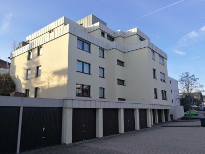 Gepflegte 5-Zimmer-Wohnung mit Gartennutzung in Pforzheim / Rodgebiet