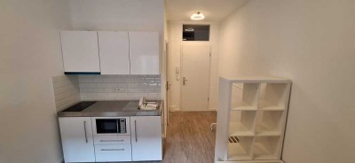02.10.25: Neu kernsanierte und vollmöblierte 1-Zimmer-Wohnung im Jungbusch (App. 4)
