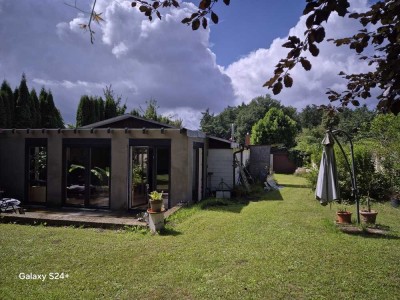 Einfamilienhaus in guter Lage mit Schwimmbad