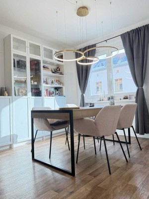 Helle 2-Zimmer-Wohnung, Komplett Möbliert, mit Balkon in Berlin Mitte, 1 Minute zu Friedrichstraße