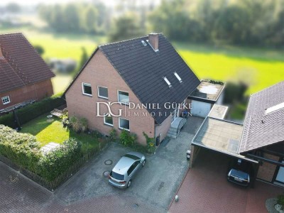 Familienidyll am Feldrand - Gepflegtes Zweifamilienhaus auf Erbpachtgrundstück!
