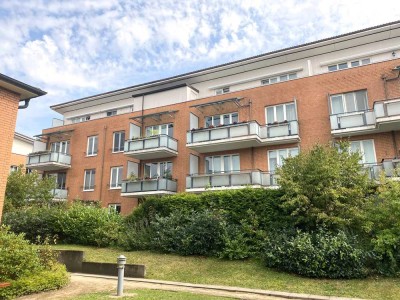 Beim EKZ Herold-Center in einer ruhigen Wohnstraße - sonnige Wohnung mit großem Balkon - frei