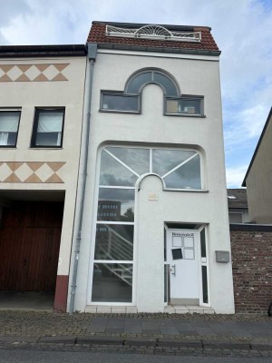 Ein Zuhause mit Herz – Architektenhaus im Zentrum von Eschweiler