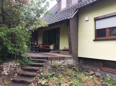 Helle 3-Zimmer-Erdgeschosswohnung mit gehobener Innenausstattung mit Balkon und EBK in Wietzen