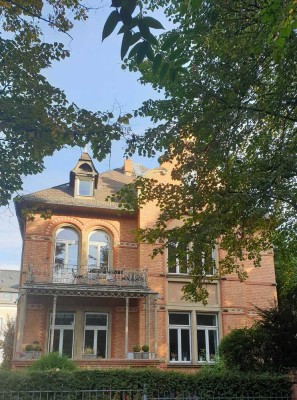 Schuch Immobilien - Herrschaftliche Altbauetage mit eigenem Garten - seitl. Biebricher Allee