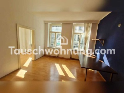 Tauschwohnung: 2 Raum Wohnung in teilsaniertem Altbau