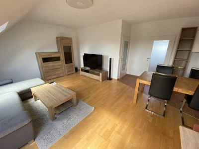Ansprechende, modernisierte und möblierte 2-Zimmer-Dachgeschoßwohnung