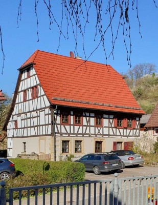 Großes denkmalgeschütztes Fachwerkhaus 216 m² Wohnfläche in Knittlingen / Freudenstein-Hohenklingen