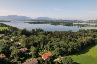 Traumhaftes Doppelhaus in Breitbrunn a. Chiemsee – 2 Min. zum See