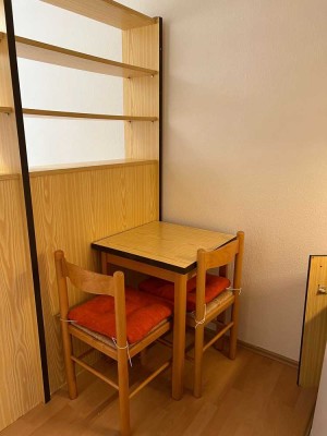 Passau-Zentrum, möbliertes Studentenappartement direkt an der Uni, TG-Stellplatz