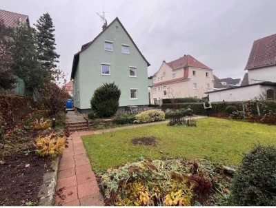 Esslingen-Hohenkreuz: Zum Teil sanierte 4-Zimmer Wohnung in Top Lage