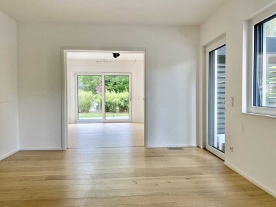 Lichtdurchflutete Neubauwohnung mit Terrasse in Großhesselohe (Pullach) – Erdgeschoss, möbliert oder