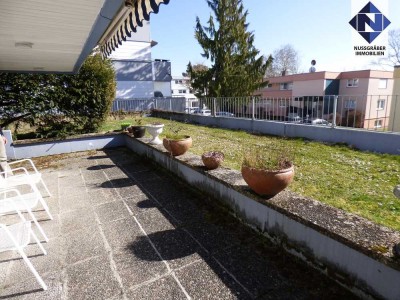Helle, gepflegte Terrassen-Wohnung mit 3,5 Zimmern und Garage