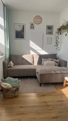 Helle moderne Single-Wohnung