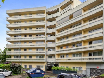 Helle familienfreundliche 4-Zimmer Wohnung in Berg. Gladbach Gronau