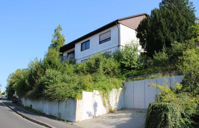 Eigenheim oder Kapitalanlage - freistehendes Wohnhaus mit zwei Wohnungen