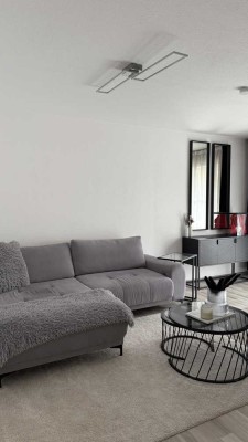 2-Zimmer-Wohnung mit eigenem Gartenanteil in Zell am Main Nähe Bushaltestelle von privat