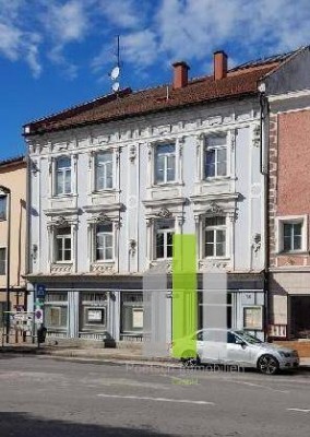 Große Wohnung im Ortszentrum (WG geeignet)