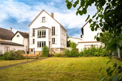 Charmantes Einfamilienhaus im französischen Landhausstil in Friedberg (Hessen)