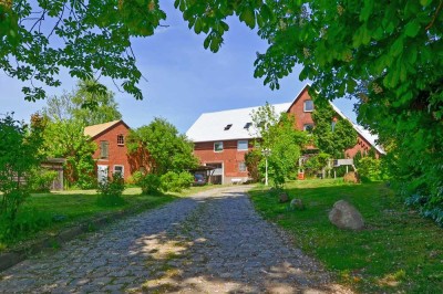 Ca. 10 % Rendite - Mehrfamilienhaus mit Erweiterungspotential in naturnaher Lage!