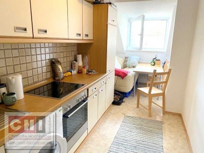 München-Glockenbachviertel  *einfach mitten drinn* helle 1 Zimmer-AB-Wohnung mit Wohnküche