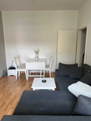 Attraktive 2-Zimmer-Wohnung mit Küche und Balkon