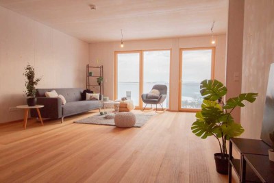 Elegante 5-Zimmer-Doppelhaushälfte in Massivholzbauweise in ruhiger Naturlage