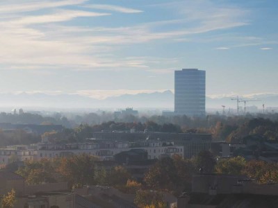 Ⓣäglich den Sonnenaufgang genießen. Im 10. OG über Bogenhausen. Barrierefrei, neue Lifte, riesen BLK