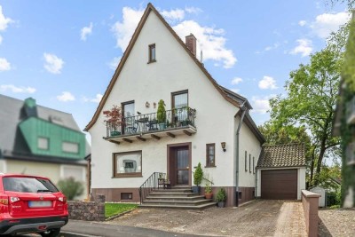 gemütliche Eigentumswohnung mit Balkon und Blick ins Grüne