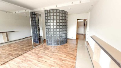 WOHNEN LEICHT GEMACHT – MIT LIFT, STELLPLATZ & EBK