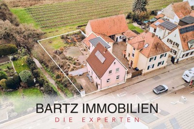 Teilrenoviertes Einfamilienhaus mit großem Garten in Weinbergrandlage