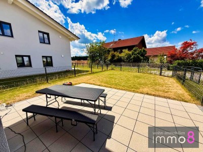 Hochklassige DHH Erstbezug mit großem Garten - absolute TOP Ausstattung