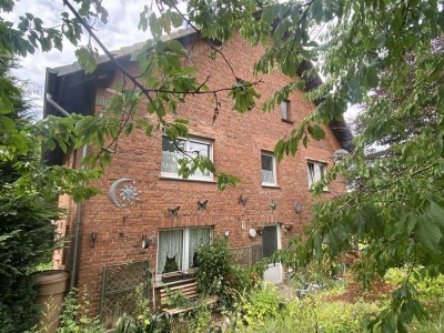 Großzügiges Einfamilienhaus in Lügde-Elbrinxen - legen Sie Hand an!