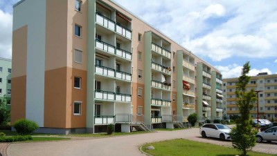 Helle 3-Raum-Wohnung mit Balkon