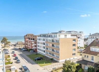 Scharbeutz, Hansastraße strandnahe 2-Zimmer-Wohnung + Balkon mit Meerblick + KFZ-Stellplatz