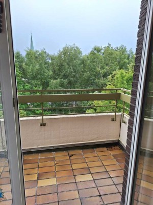 Zentral gelegene 3,5 Zimmer Wohnung - provisionsfrei