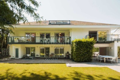 Spitzenlage am Waldpark - Exquisite 2-Familien-Villa mit Traumgarten!