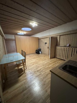 Geräumige Wohnung mit einem Zimmer zur Miete in Denzlingen