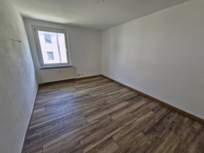 Ruhig wohnen im Grünen mit Einbauküche!