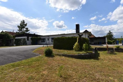 Für Alle mit viel Platzbedarf- Wohnhaus und Gewerbeflächen